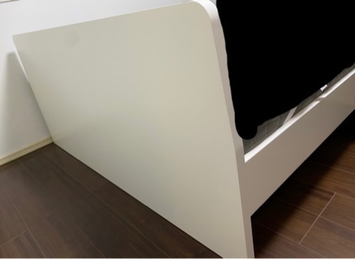 【お値段交渉多少なら承ります】IKEA クイーンベッドフレーム