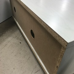K2303-834 TV ボード　白カントリー　日焼けあり　汚れ　キズありの画像
