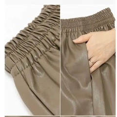 フェイクレザーショートパンツ パンツ  ショートパンツ  合皮 レザーの画像