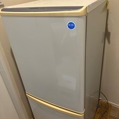 【無料】冷蔵庫 138ℓ (取りに来れる方) ※引渡日が早い方優先