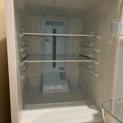 【無料】冷蔵庫 138ℓ (取りに来れる方) ※引渡日が早い方優先の画像
