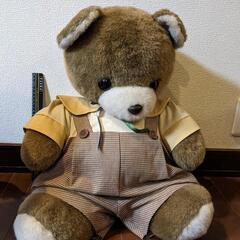 特大くまのぬいぐるみ