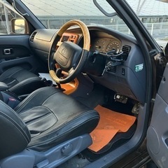 ハイラックスサーフ‼️車検も約1年付き！全塗装🤩社外ホイールでキマってます👍の画像