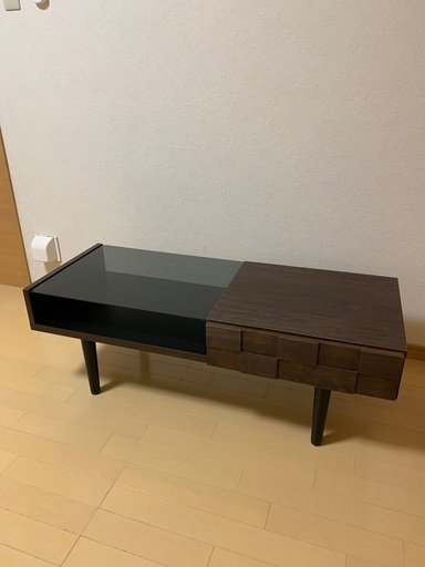 ガラスローテーブル　引き出し付き