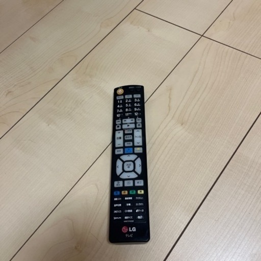 32インチ液晶テレビ
