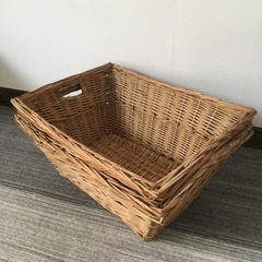 ラタン角型バスケットの画像