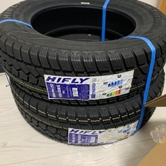195 65 15 スタッドレスタイヤ新品HIFLY？
