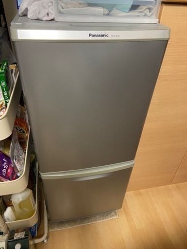 冷蔵庫　Panasonic NR-B145W