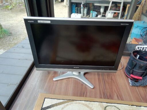 液晶テレビ