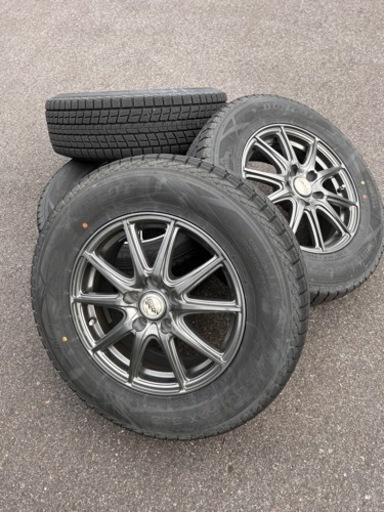 スタッドレスタイヤ　ホイール付