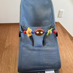 ベビービョルンバウンサー、バウンサートーイ、バウンサー用バッグの画像