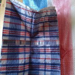 美品の大きなマチ付きとエコバッグと中古のレジャーシートのセットの画像