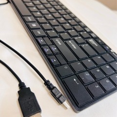 無料【美品　キーボード】信頼のサンワサプライ　SKB-WLE2UBK