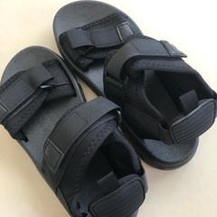 サンダル　黒の画像