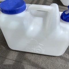 水タンク　コック付き　4個の画像