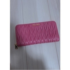 miumiu 長財布