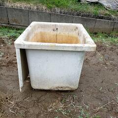 交渉中（農業）風呂釜 雨水貯め用として