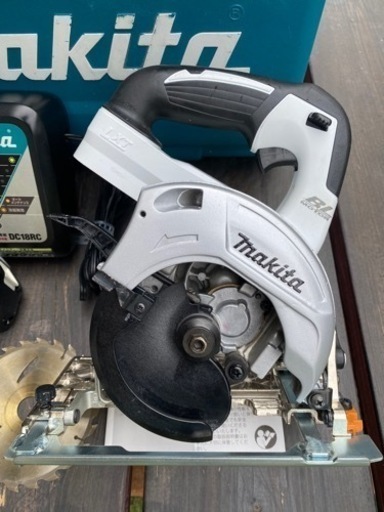 中古 マキタ　HS471D 18V 125mm マルノコ　白　