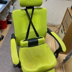 ゲーミングチェア　オットマン付