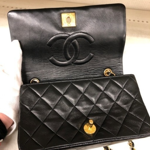 CHANEL ショルダーバッグ