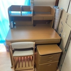 学習机　お譲り先決まりました
