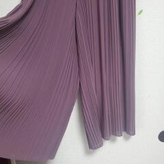 UNIQLO  ユニクロ  プリーツワイドパンツの画像