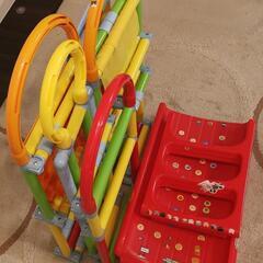 ジャングルジム　すべり台　『ワンワン　うーたん』の画像