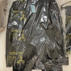 コムサイズム　スーツ黒色の画像