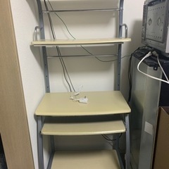 ライト付きPCラック