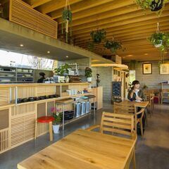 【観光ガーデン内にある人気カフェ】カフェ接客・レジ業務・厨房補助・施設清掃やガーデニングの画像