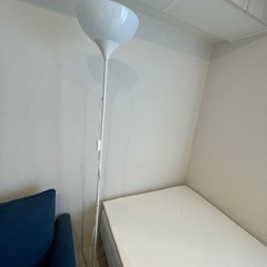 フロアランプ　
