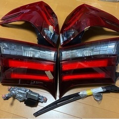 ❗️最終値下げ❗️30アルファード前期　テール＆リアワイパーモーター
