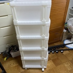 プラスチック収納の画像