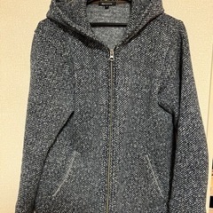 アバハウス　パーカー　サイズ4（Ｌサイズくらいかと）