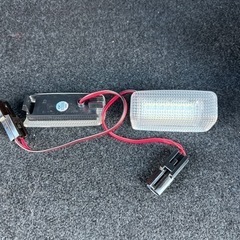 交渉受け付けます！プリウス50 フロントドア　LEDの画像