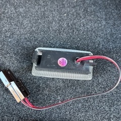 交渉受け付けます！プリウス50 フロントドア　LEDの画像