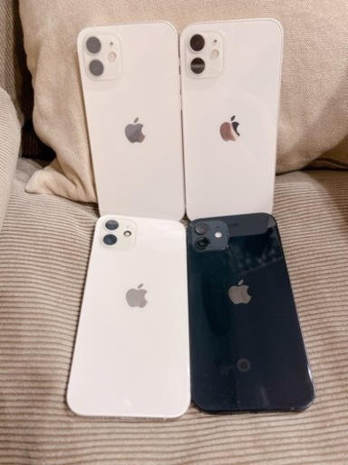 iPhone12 64GB 白3台黒1台 4台セット 充電ケーブル2本付き