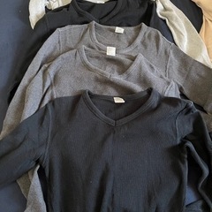 EDWINのV字カーディガン