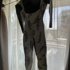 BILLABONG　ウエットスーツ　セミドライの画像