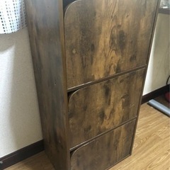 ★交渉中★【ニトリ】扉つき3段ボックスの画像