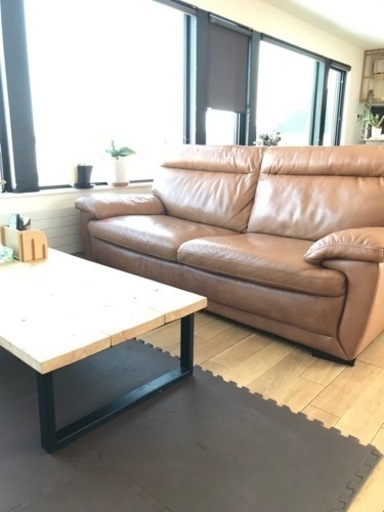 定価17万円　ソファ　3人用　革　キャメル　茶色　ハイバック