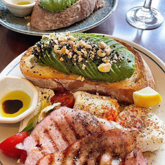 tractor morning　オーストラリア料理店のホールstaff　中目黒駅徒歩5分の画像