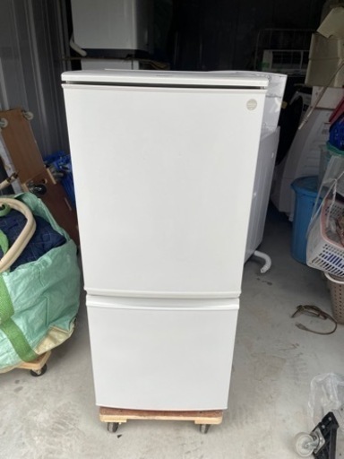 SHARP  137L 冷蔵庫　SJ-K14X-FG 2013年製