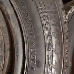 175/65/14スタッドレス4本ホイール付き ブリザック中古ヴィッツ等に♪おまけ付き♪の画像