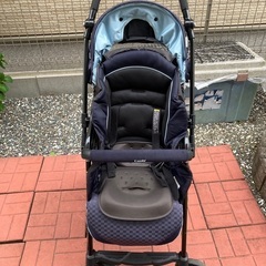 A型ベビーカー　Combi ディアグラッセ
