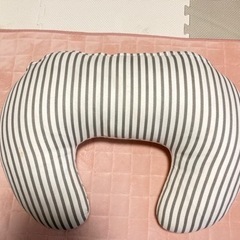 クッション　授乳　ベビークッションの画像