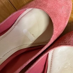 ピンク　スエード　パンプスの画像