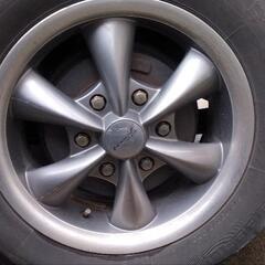 200系ハイエースタイヤホイールの画像