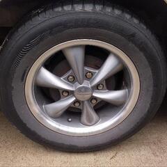 200系ハイエースタイヤホイールの画像