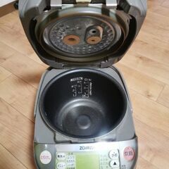 炊飯器/ rice cooker の画像